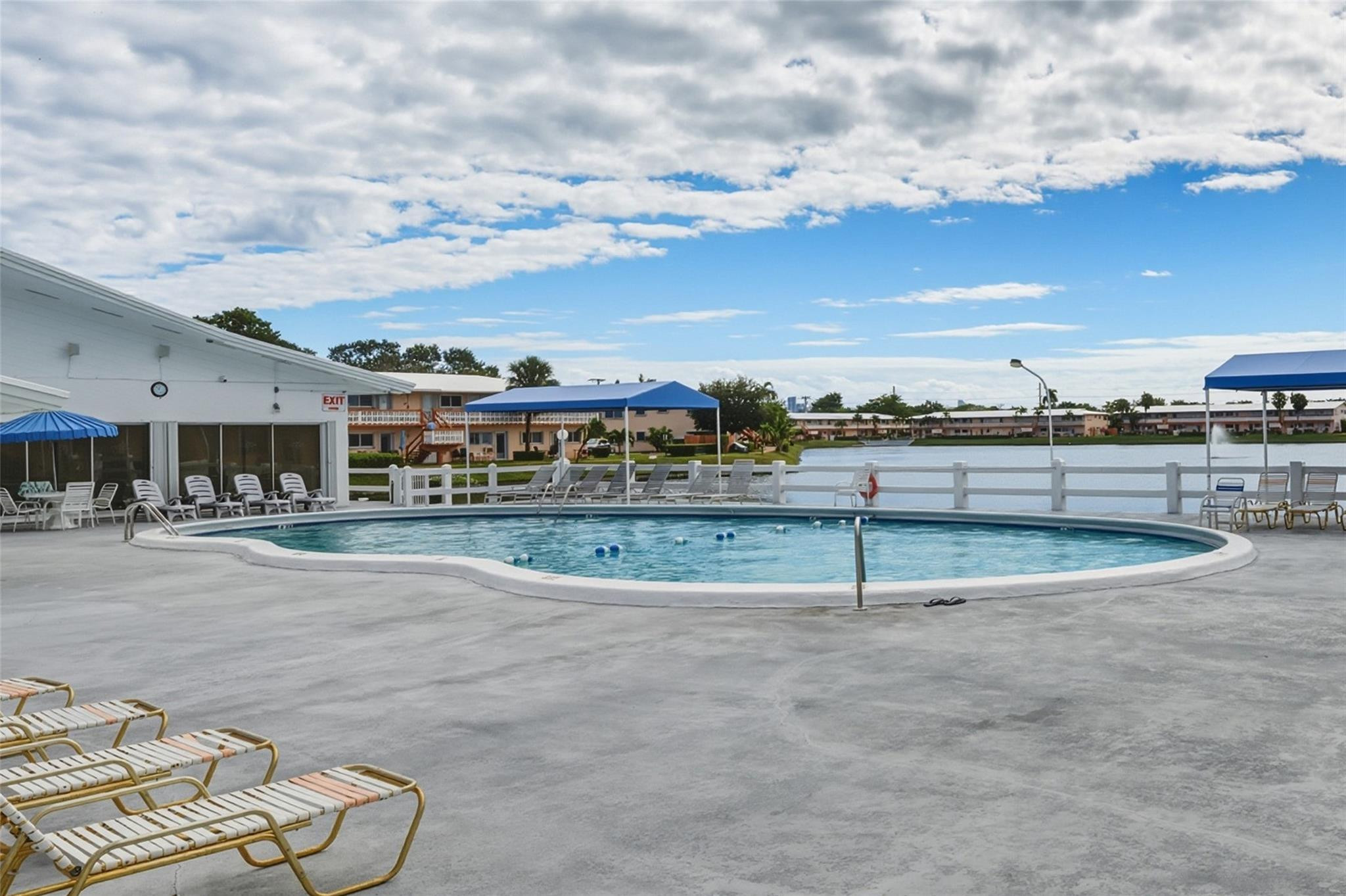 ROLEN LAKE GARDENS - Residential