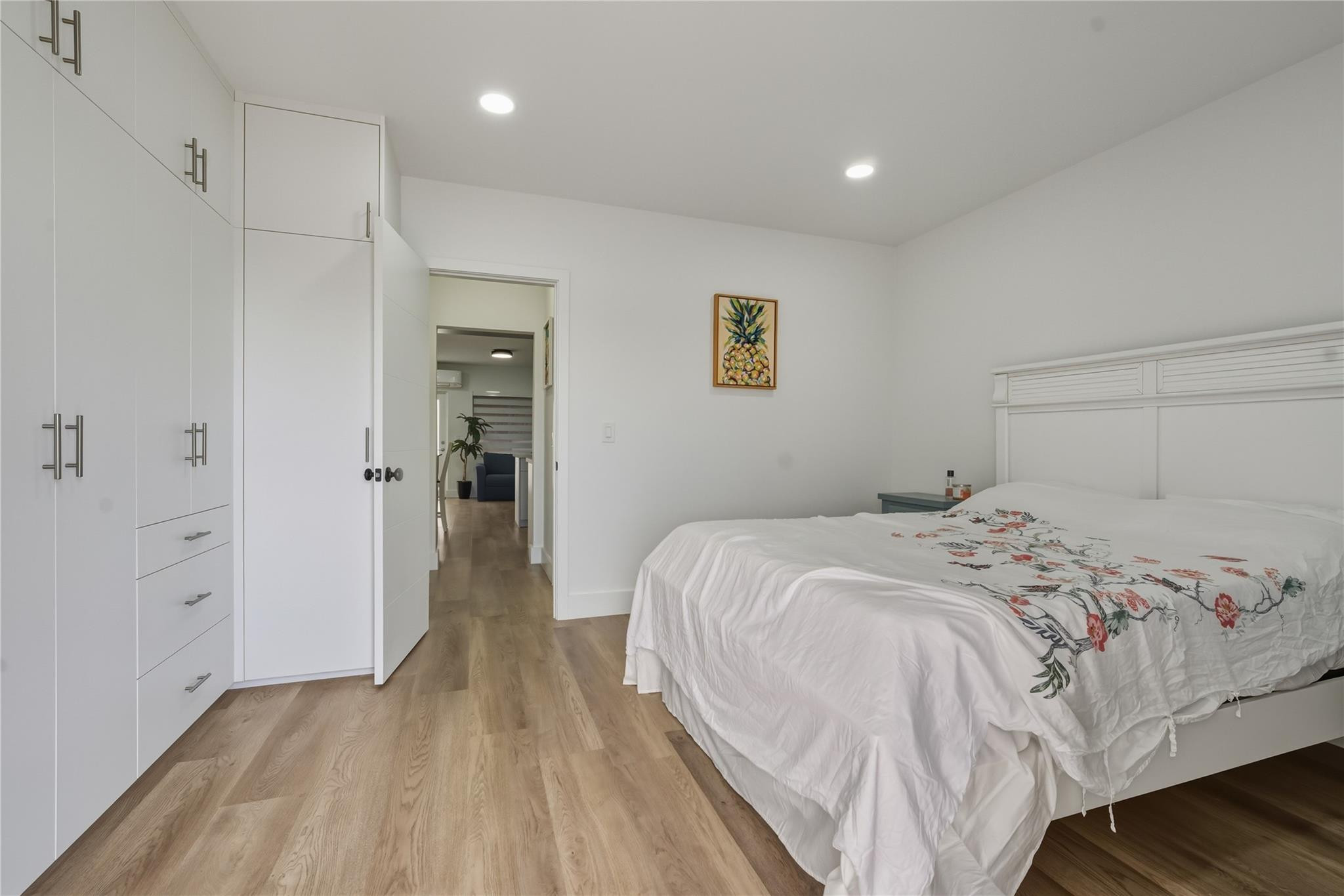 ROLEN LAKE GARDENS - Residential