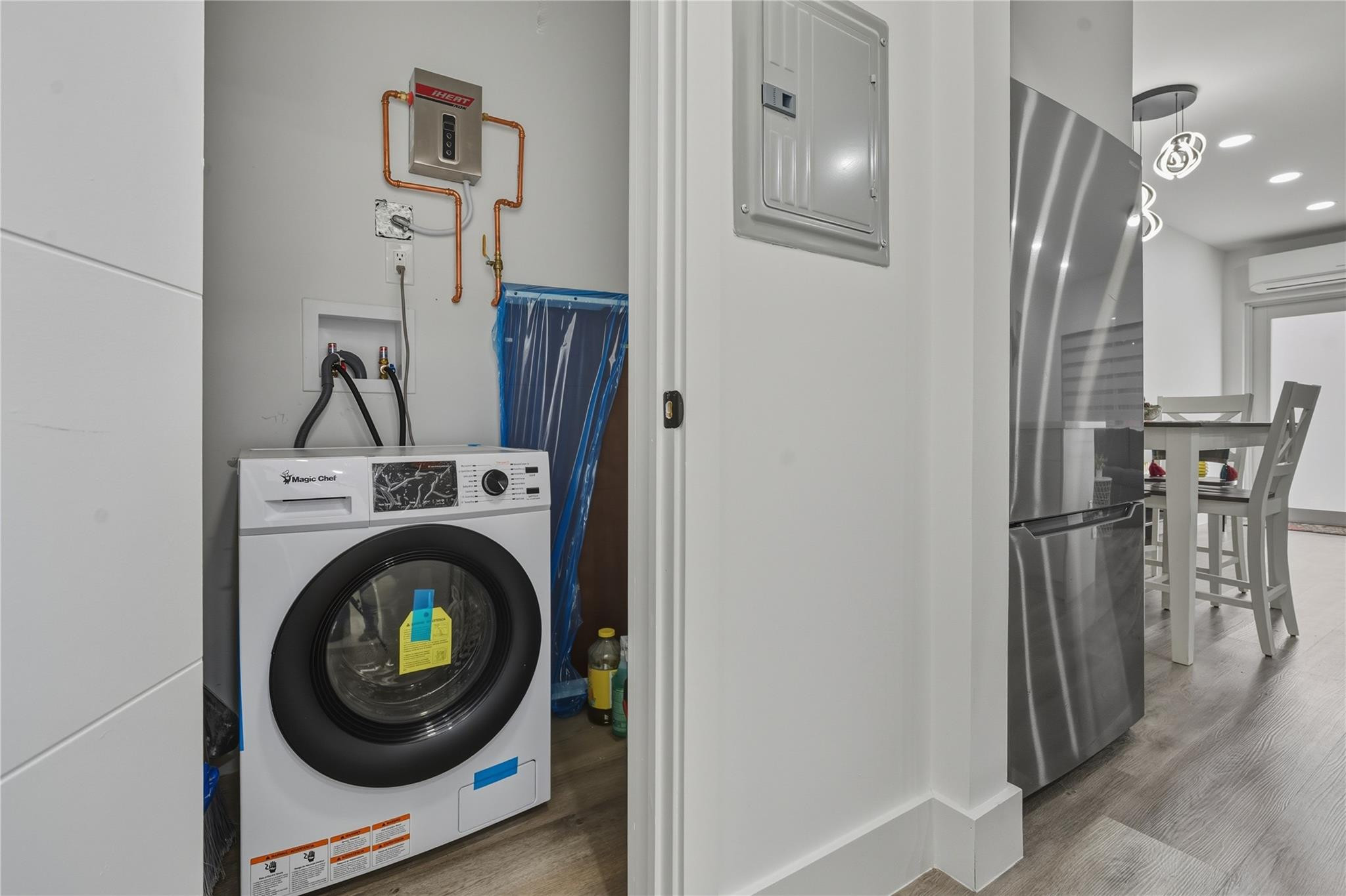 ROLEN LAKE GARDENS - Residential