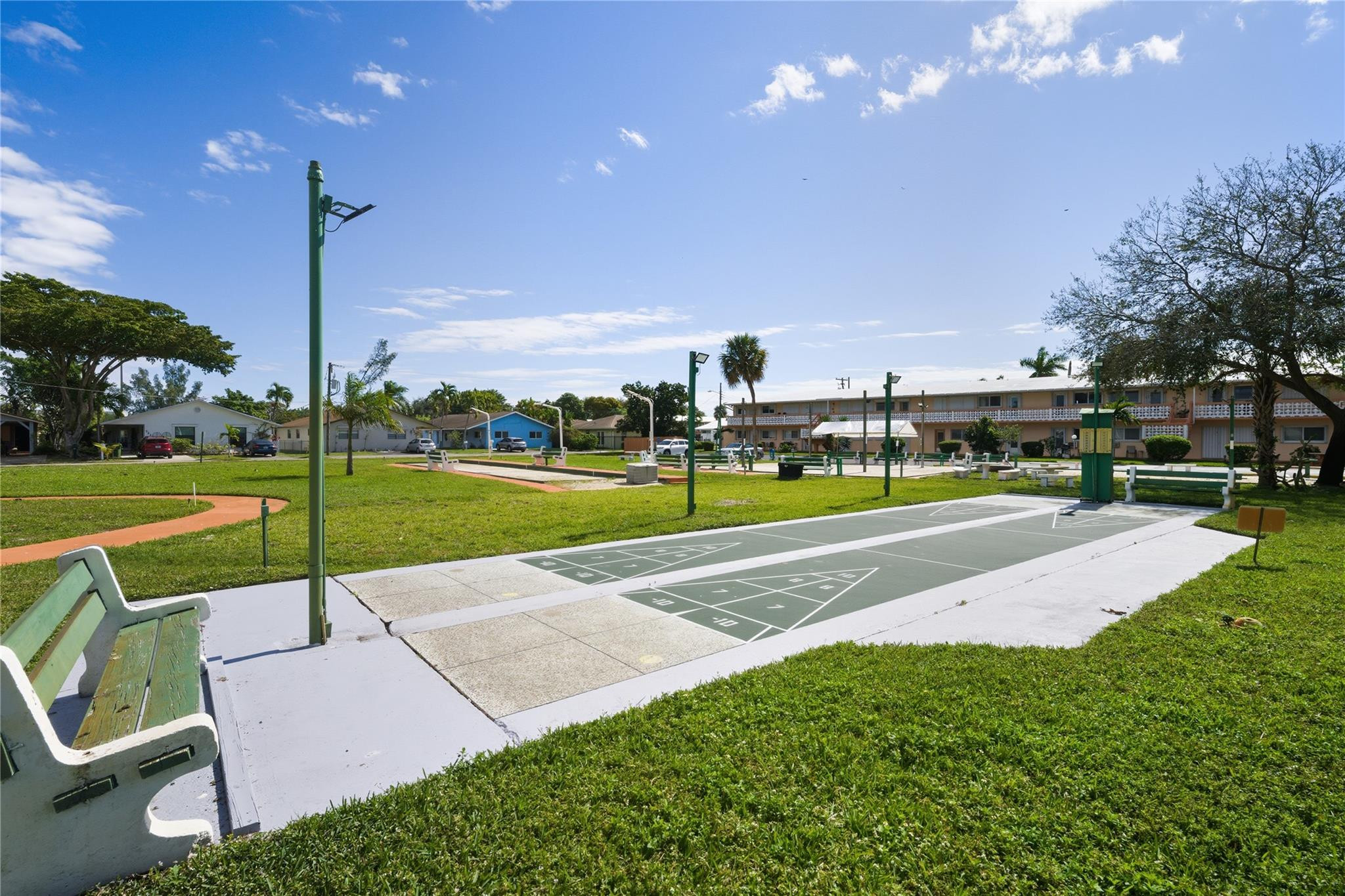 ROLEN LAKE GARDENS - Residential