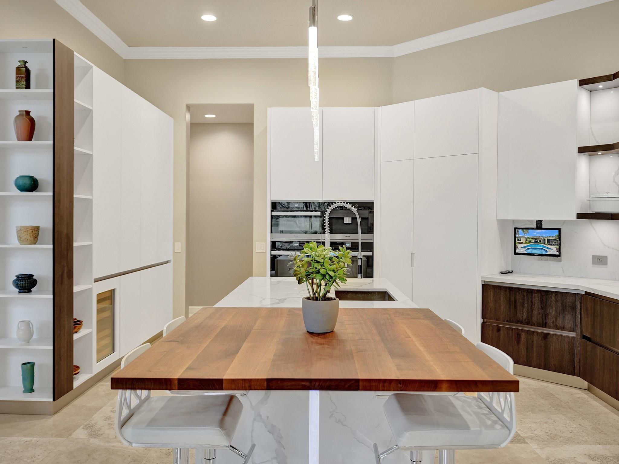 Weston Hills / Riviera - Residential