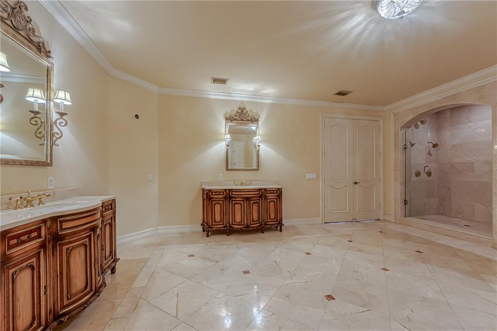 Ponce-Davis Hardee - Residential