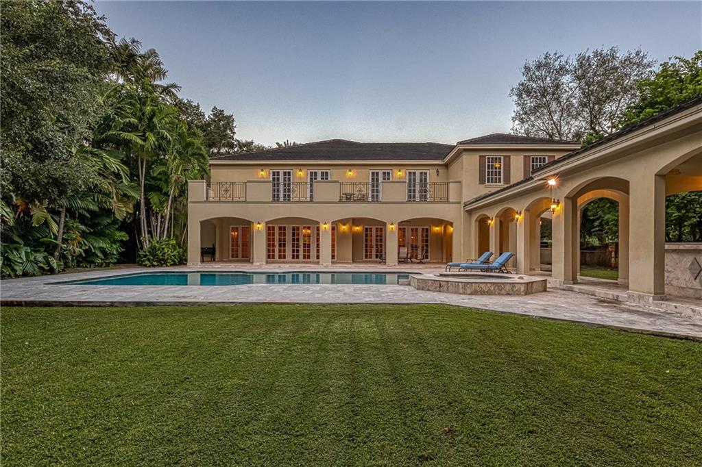 Ponce-Davis Hardee - Residential