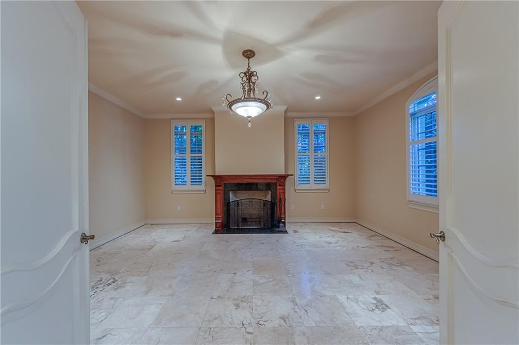 Ponce-Davis Hardee - Residential