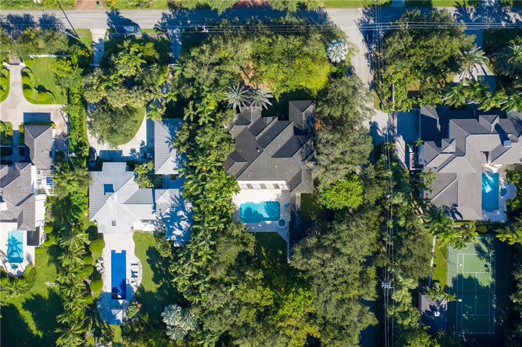 Ponce-Davis Hardee - Residential