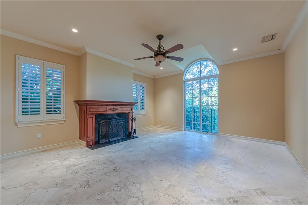 Ponce-Davis Hardee - Residential