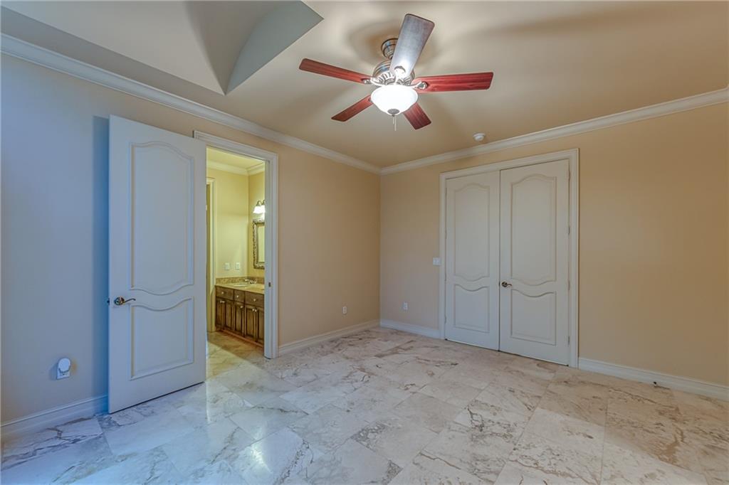 Ponce-Davis Hardee - Residential