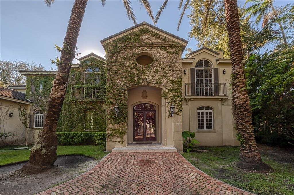 Ponce-Davis Hardee - Residential