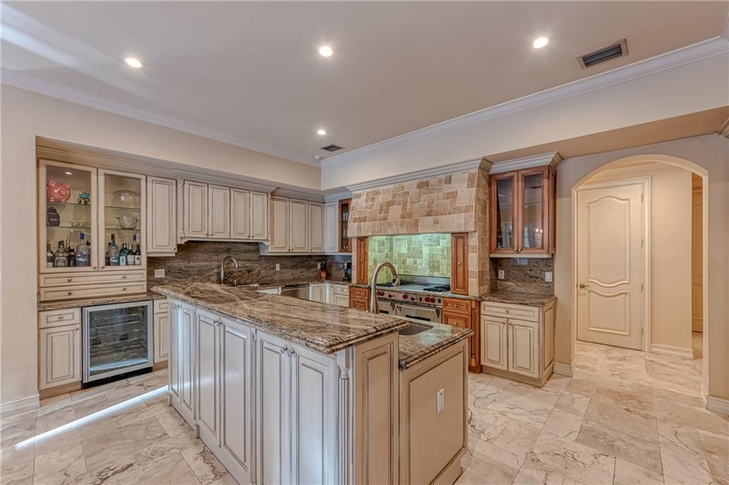 Ponce-Davis Hardee - Residential