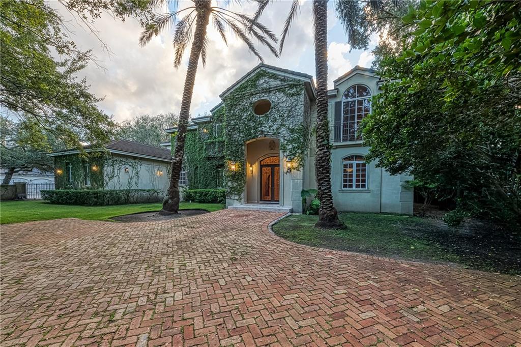 Ponce-Davis Hardee - Residential