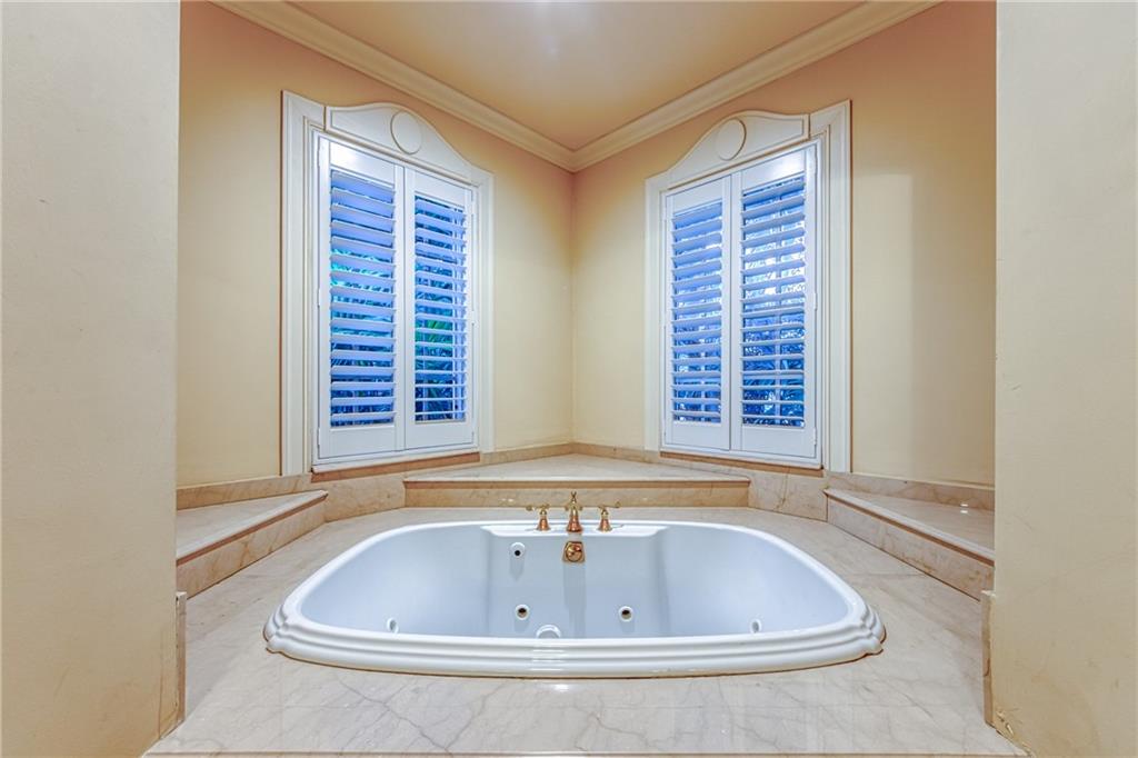 Ponce-Davis Hardee - Residential