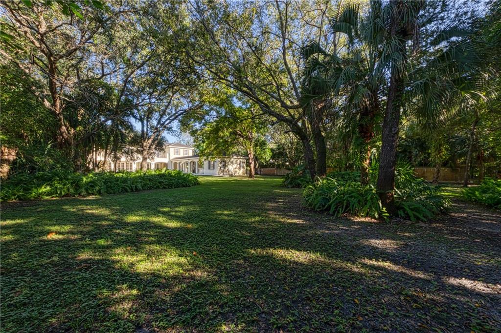 Ponce-Davis Hardee - Residential