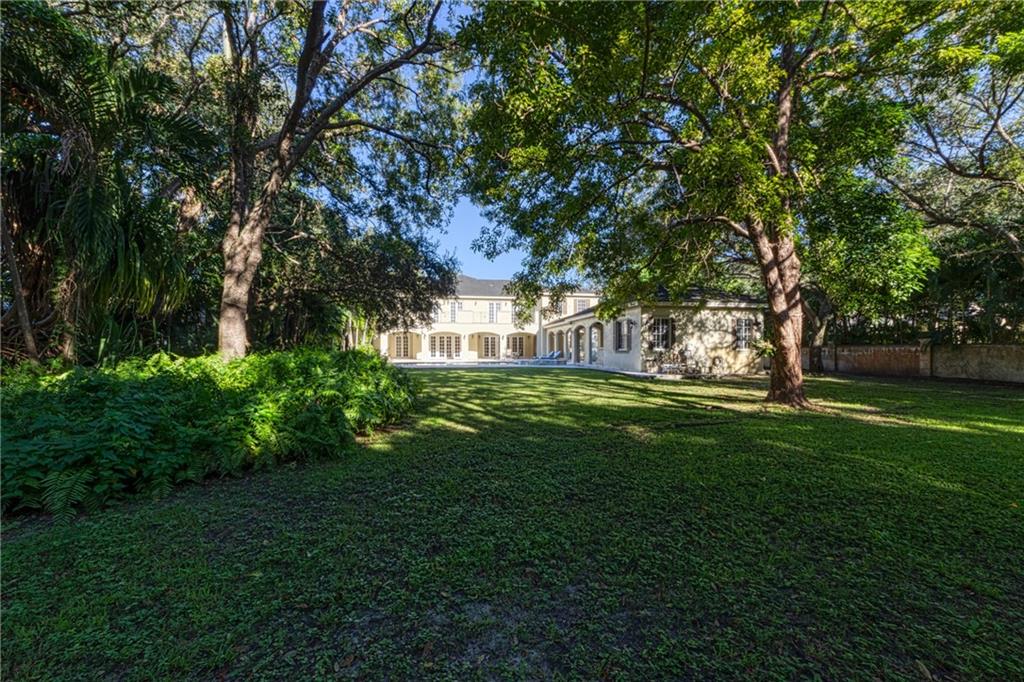 Ponce-Davis Hardee - Residential