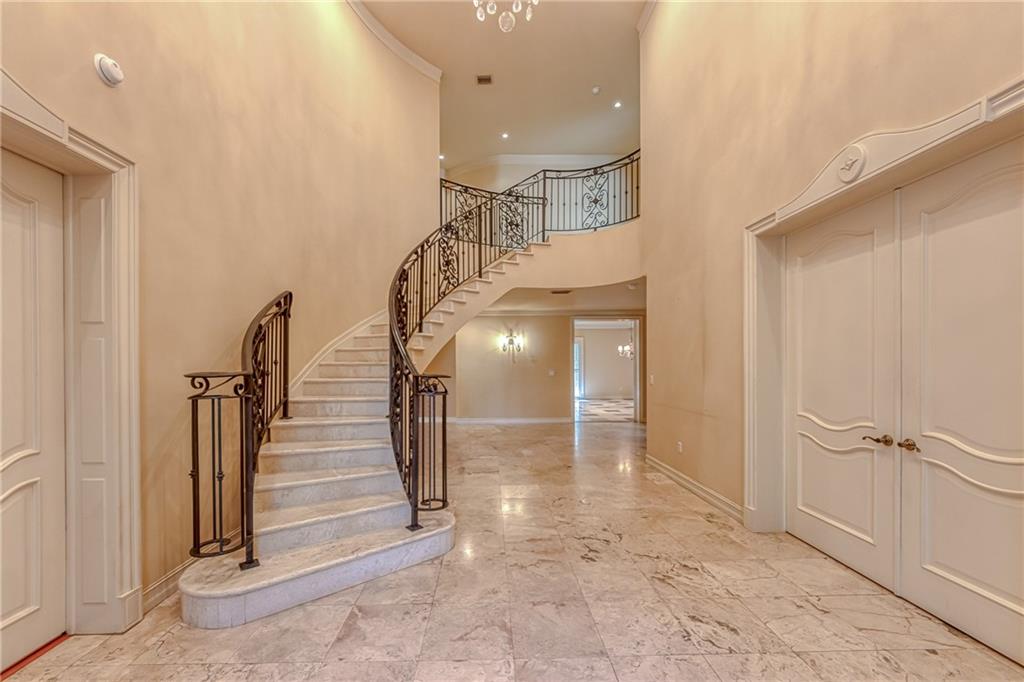 Ponce-Davis Hardee - Residential