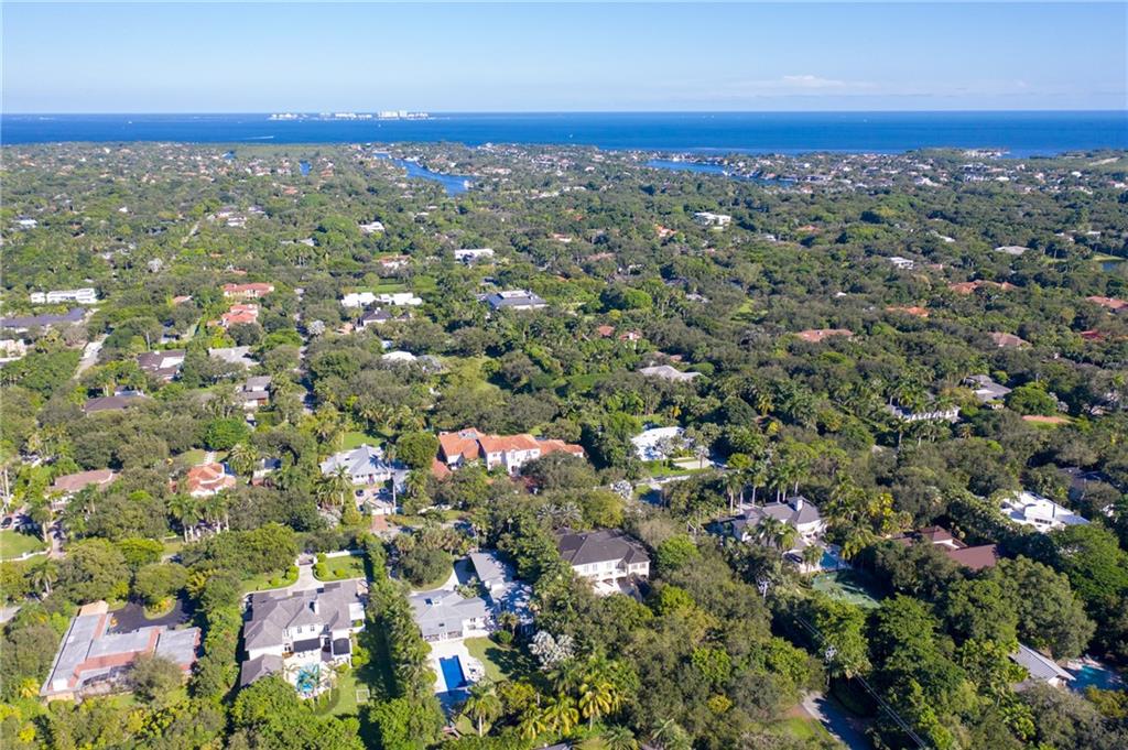 Ponce-Davis Hardee - Residential