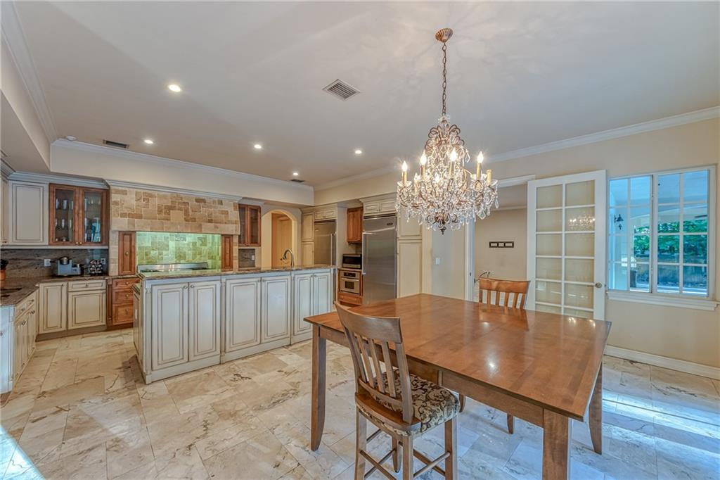 Ponce-Davis Hardee - Residential