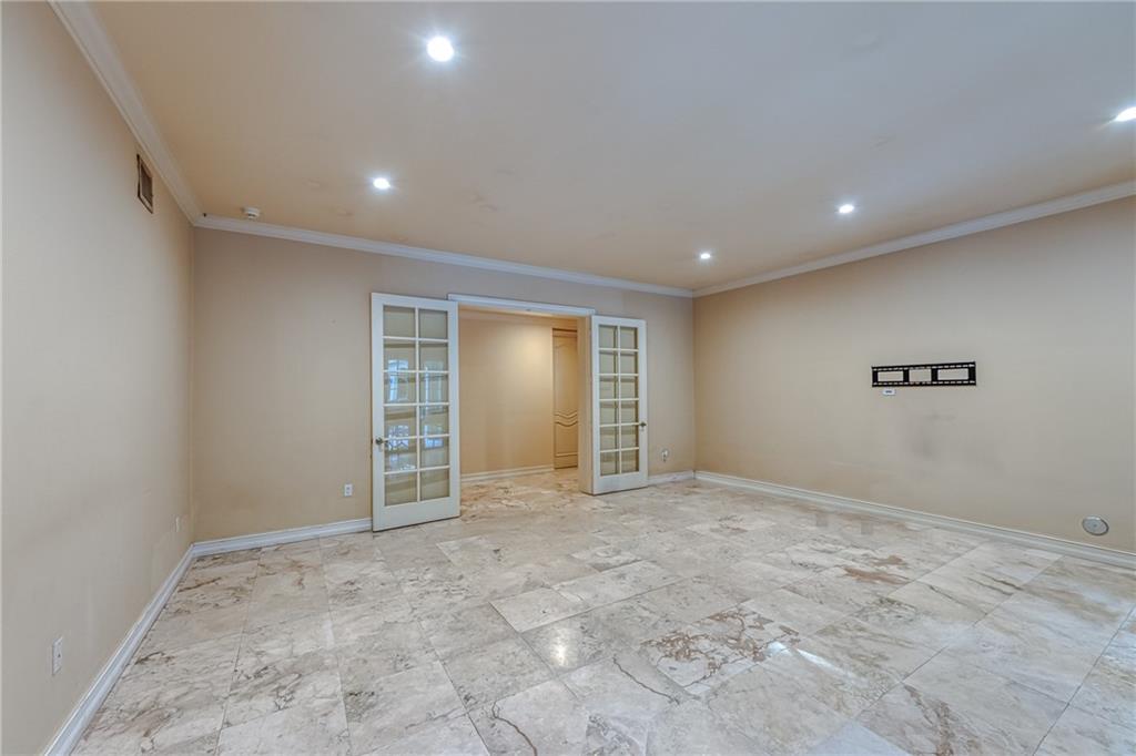 Ponce-Davis Hardee - Residential