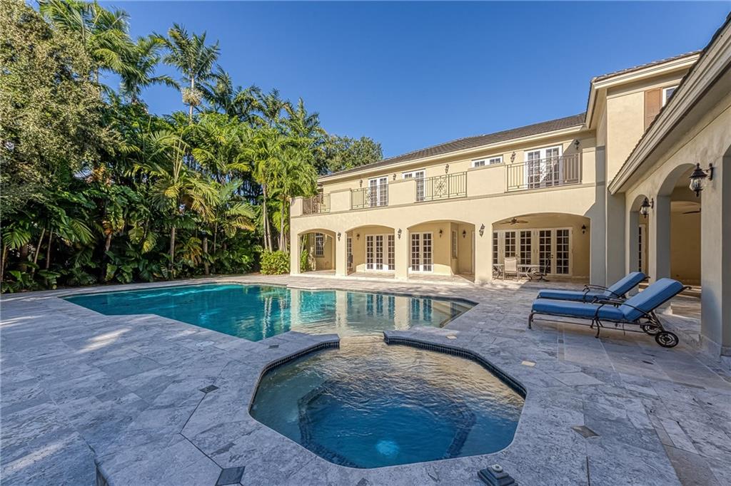 Ponce-Davis Hardee - Residential