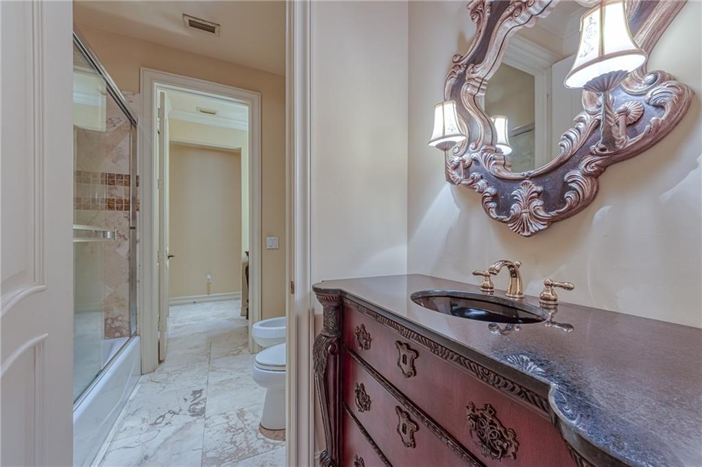 Ponce-Davis Hardee - Residential