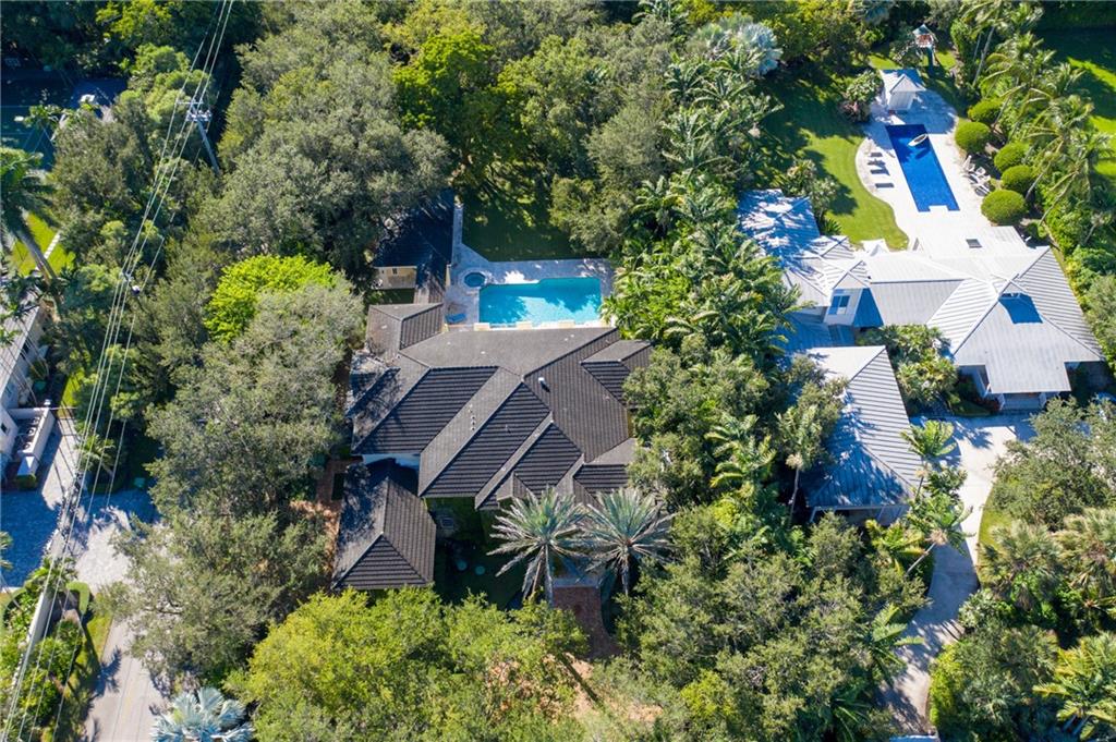 Ponce-Davis Hardee - Residential