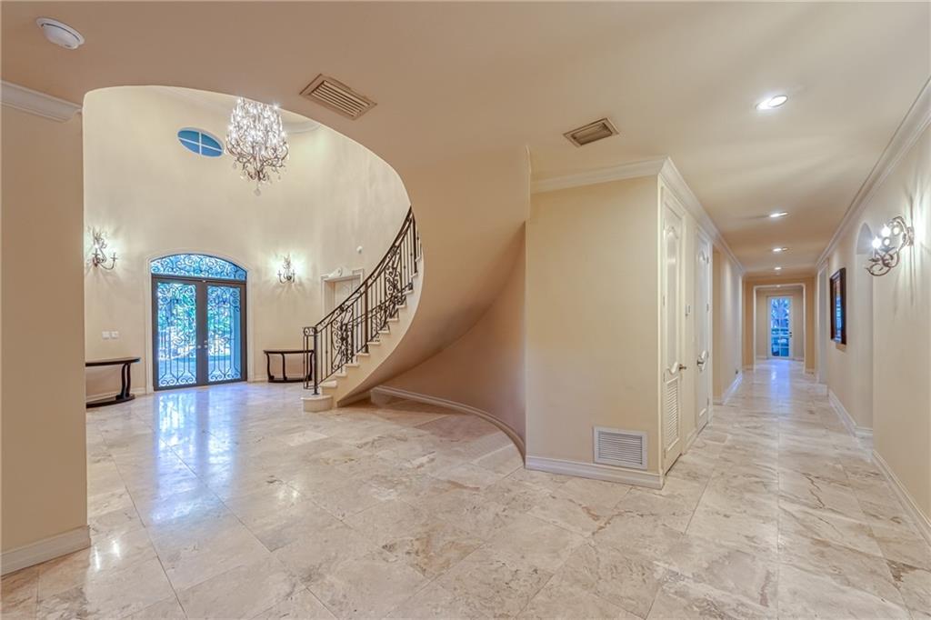 Ponce-Davis Hardee - Residential