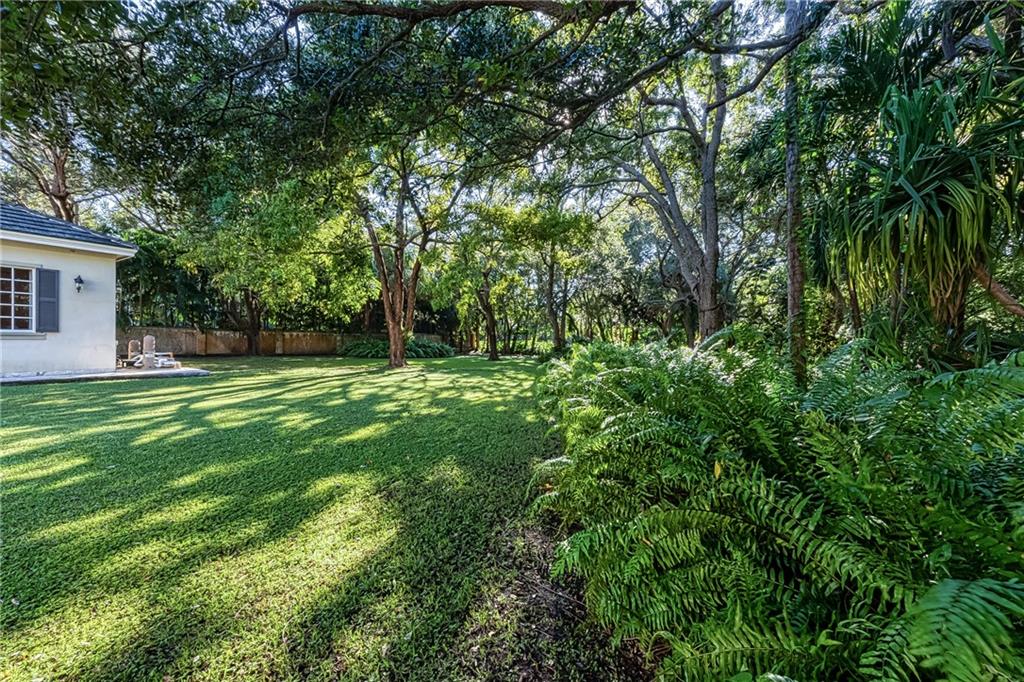 Ponce-Davis Hardee - Residential