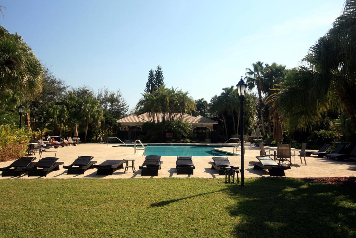 BANYANS - Residential