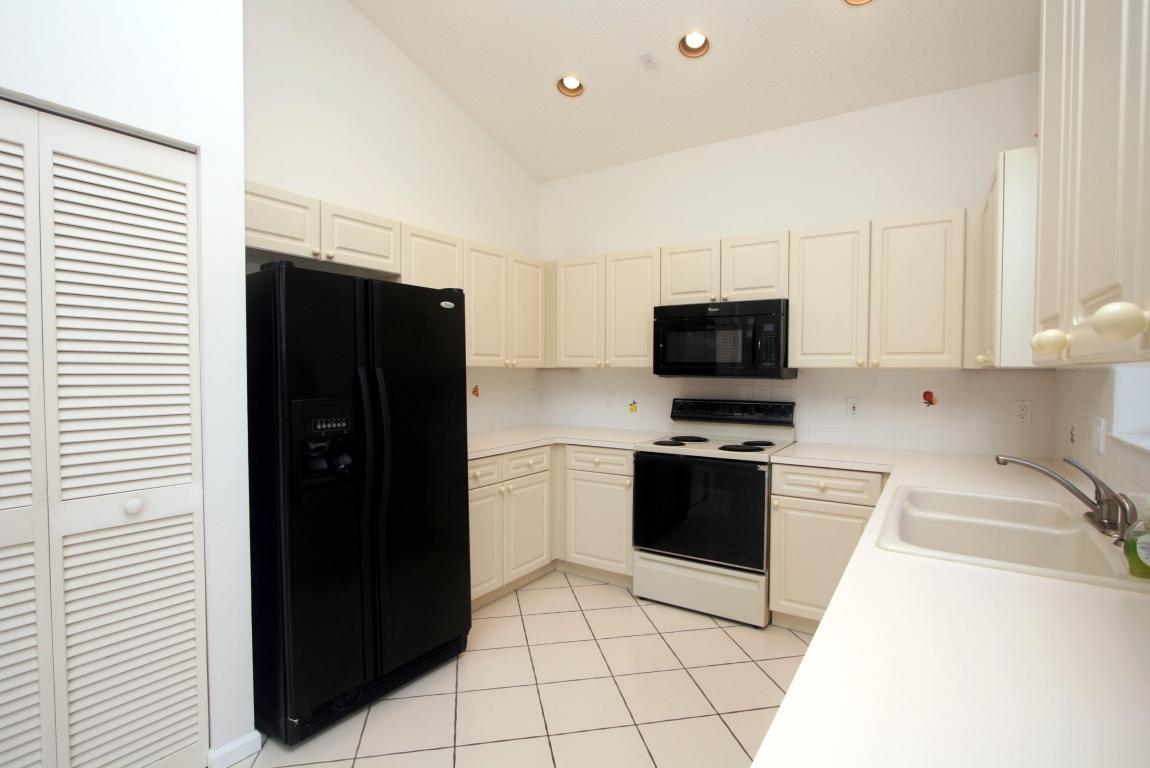 BANYANS - Residential