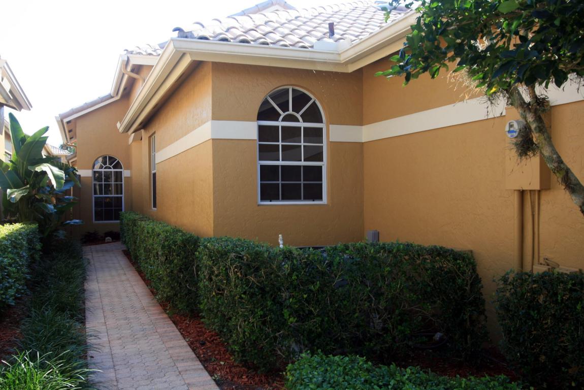 BANYANS - Residential