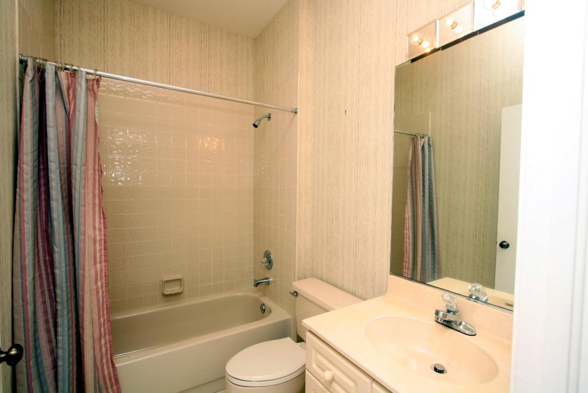 BANYANS - Residential