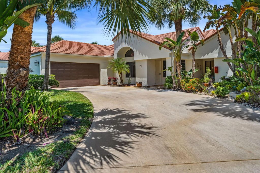Photo of 602 Sea Oats Drive #D-2, Juno Beach, FL 33408 (MLS # R11083369)