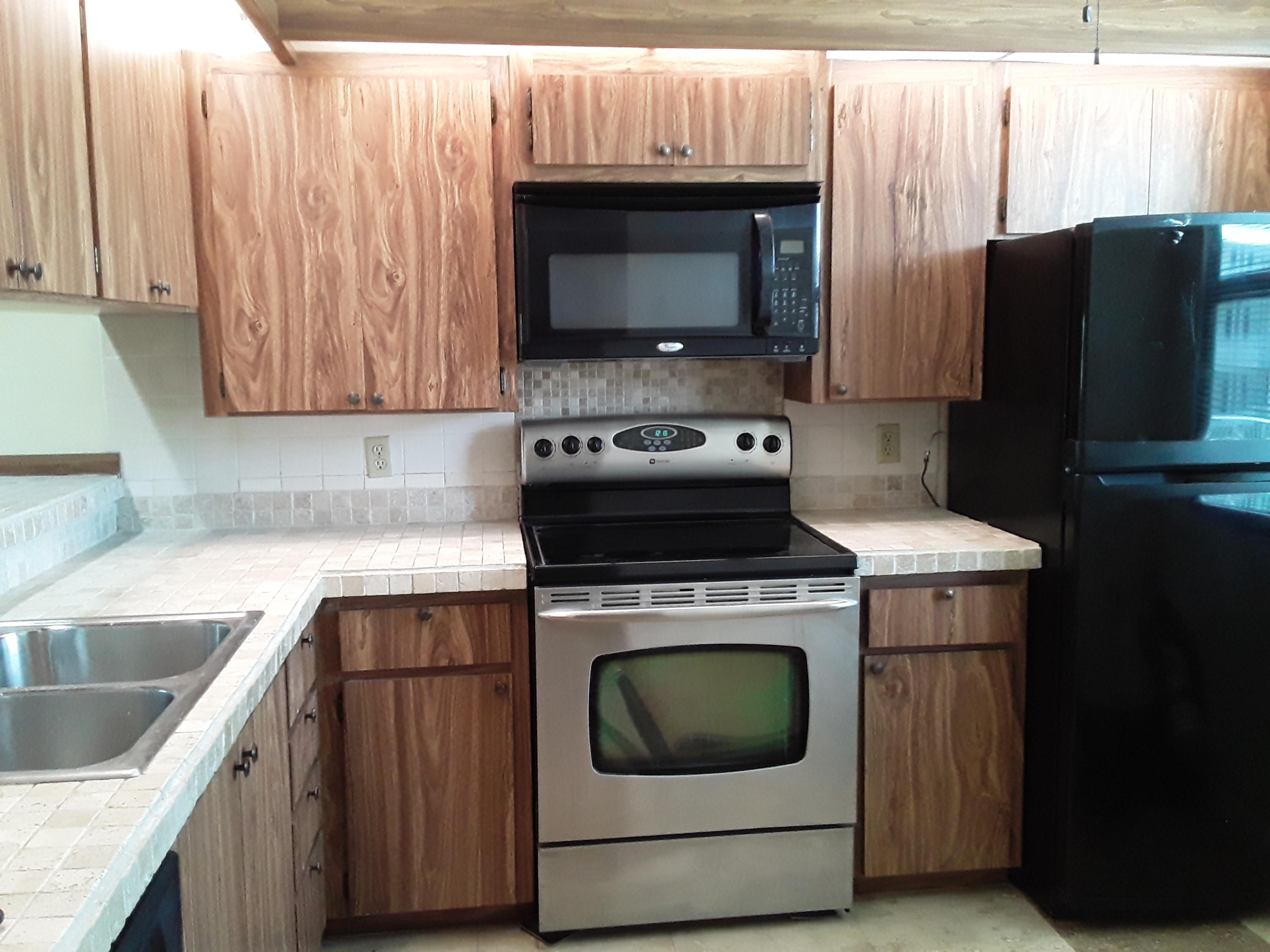 WHITEHALL VILLAGE - Residential Lease