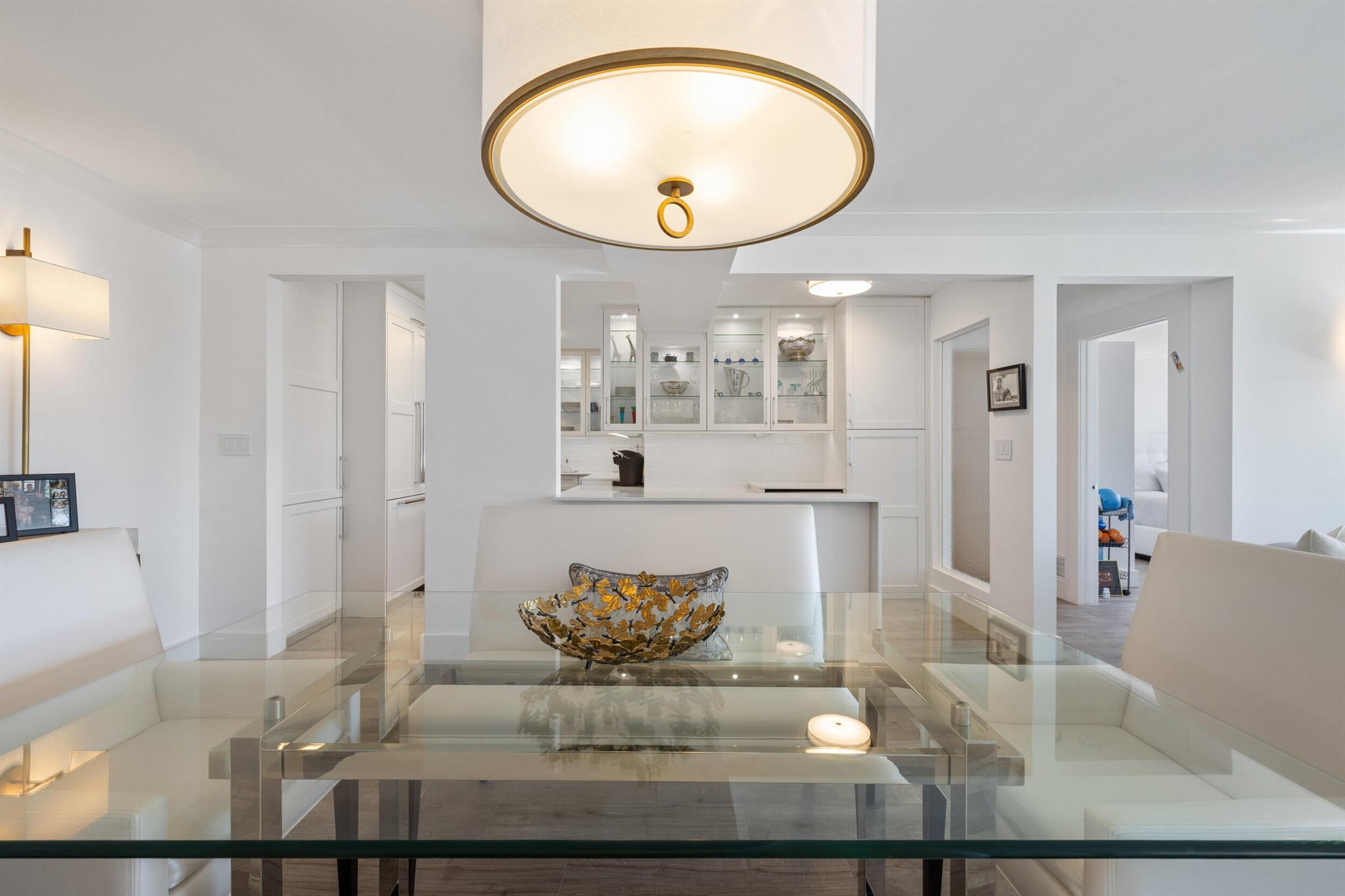 CARLYLE HOUSE CONDO - Residential