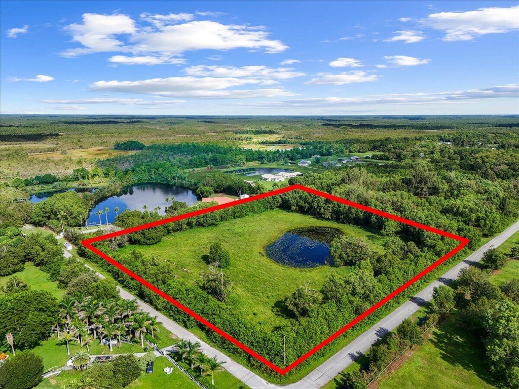 Photo of 13815 182ND Court N, Jupiter, FL 33478 (MLS # B26072865)