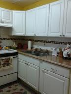 VILLAGE GREEN SUSSEX COND - Residential