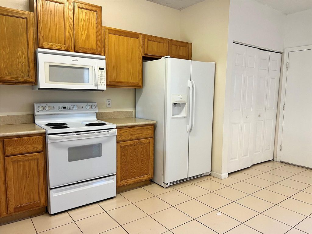 Photo of 21199 Via Eden, Boca Raton, FL 33433 (MLS # F10499434)