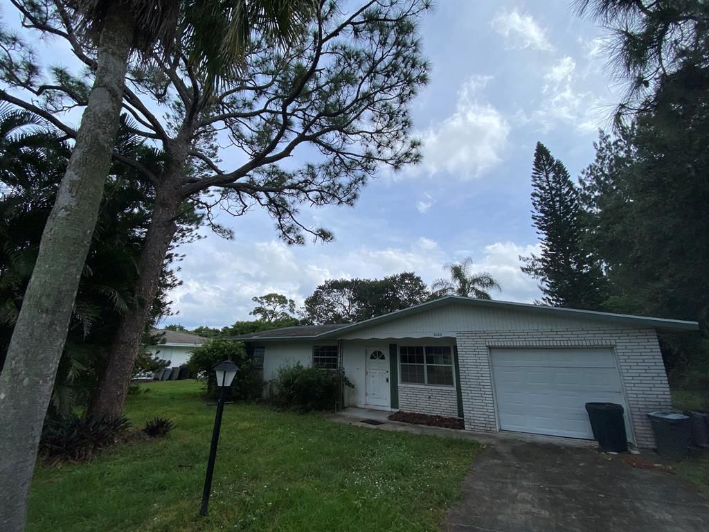 Photo of 3180 SE Fairmont Street, Stuart, FL 34997 (MLS # R10754512)