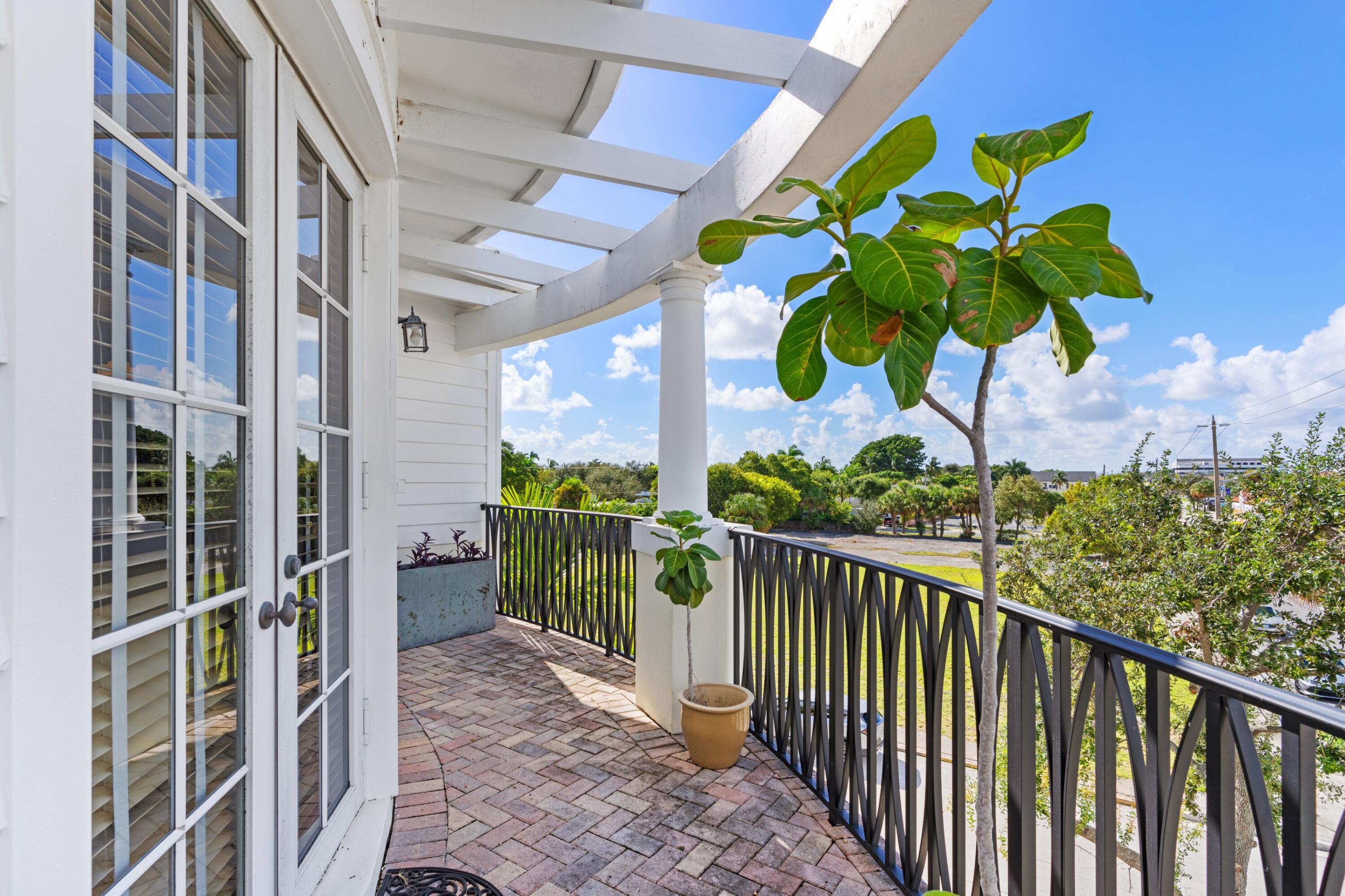 ANNEX AT MAGNOLIA COURT CONDO - Residential Lease