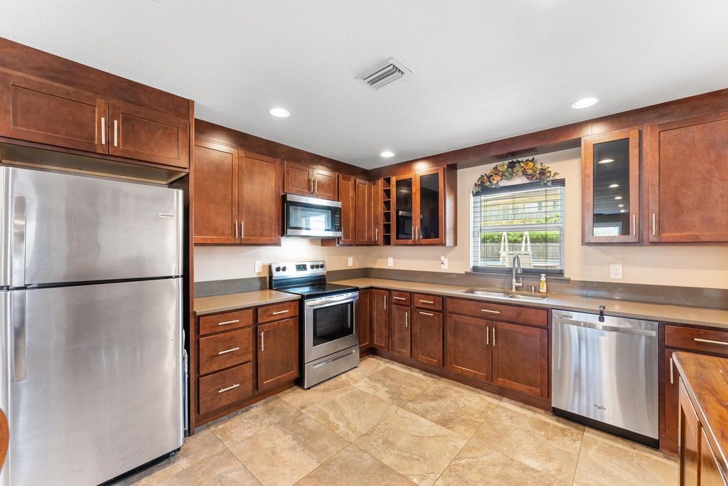 Photo of 429 Kirk Road, Palm Springs, FL 33461 (MLS # R11127694)