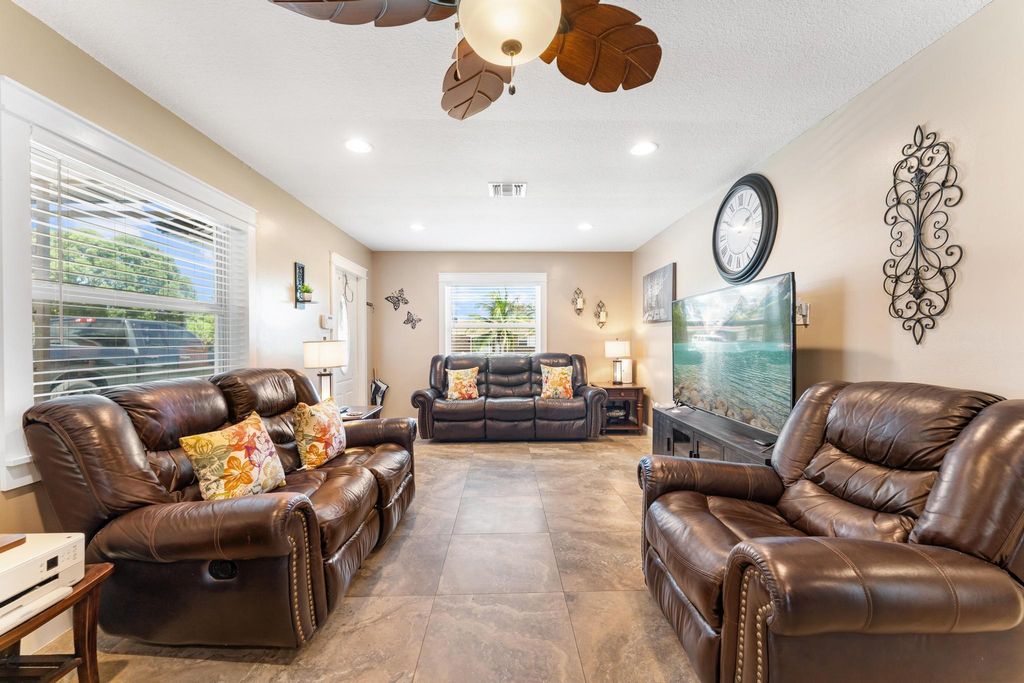 Photo of 429 Kirk Road, Palm Springs, FL 33461 (MLS # R11127694)