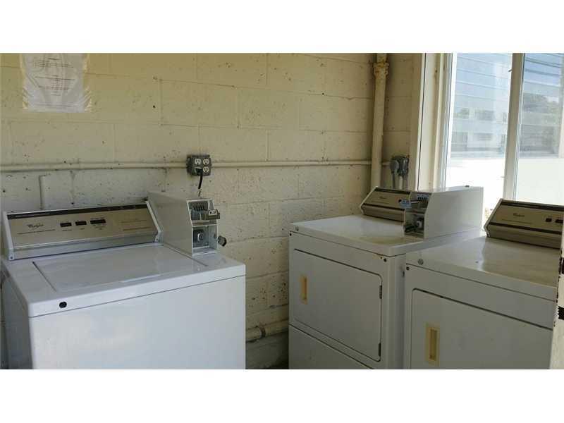 BISCAYNE BCH SUB - Residential Lease