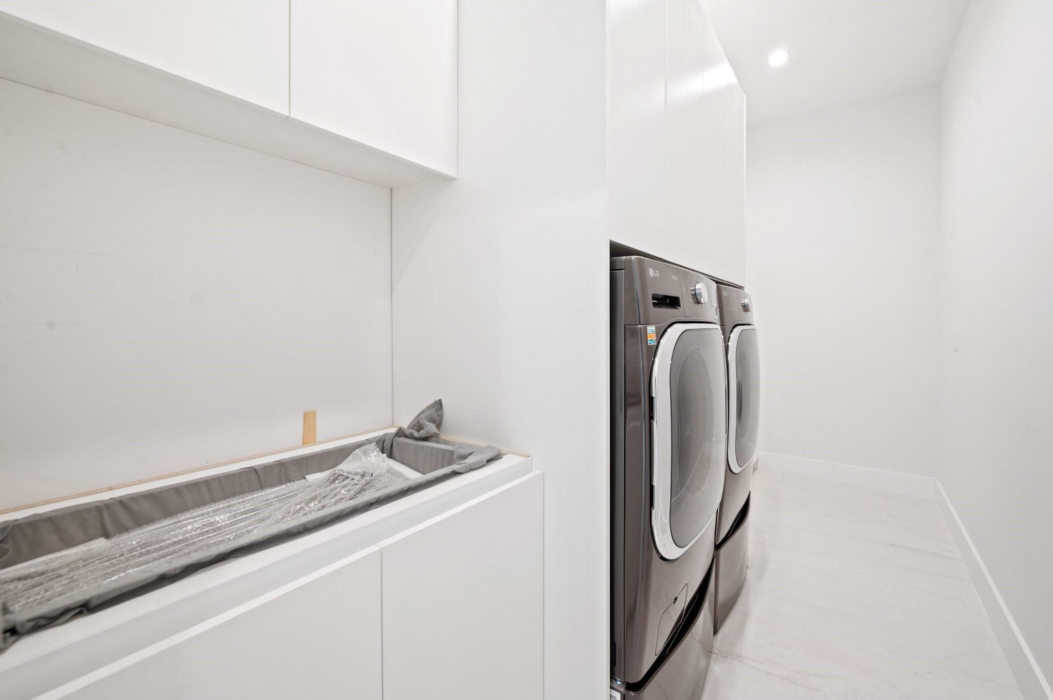 VICTORIA PARK - Residential