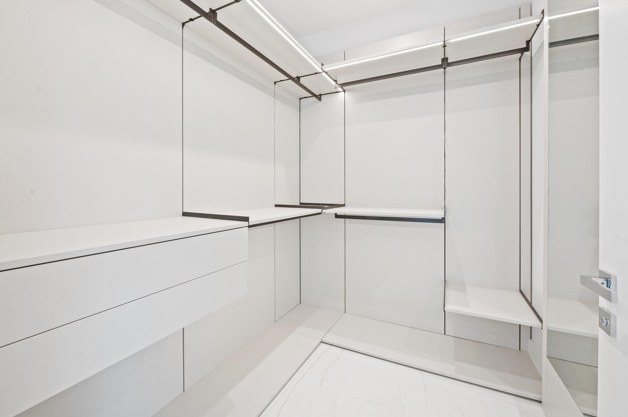 VICTORIA PARK - Residential