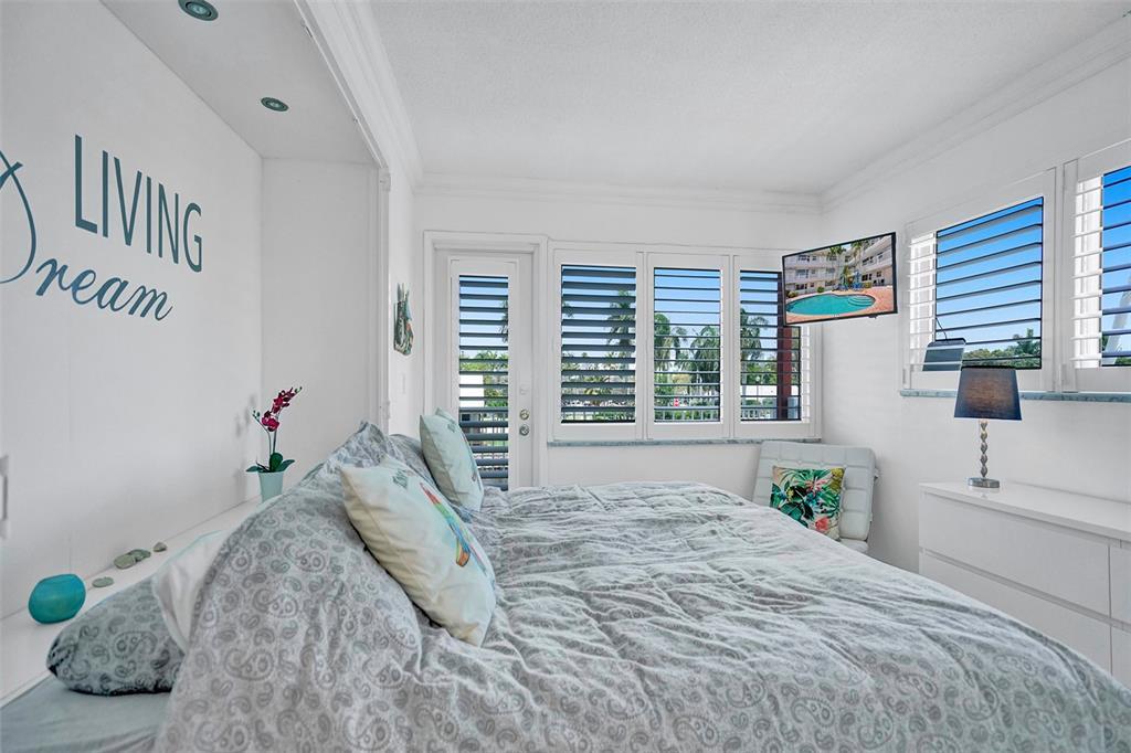 BURTON POINT CONDO - Residential