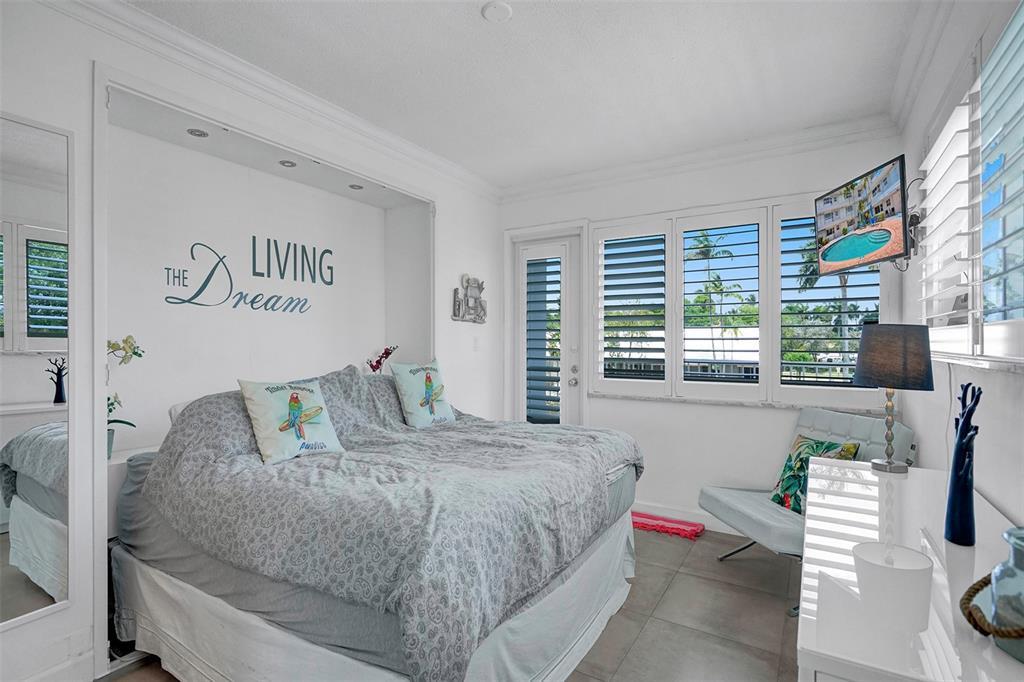 BURTON POINT CONDO - Residential