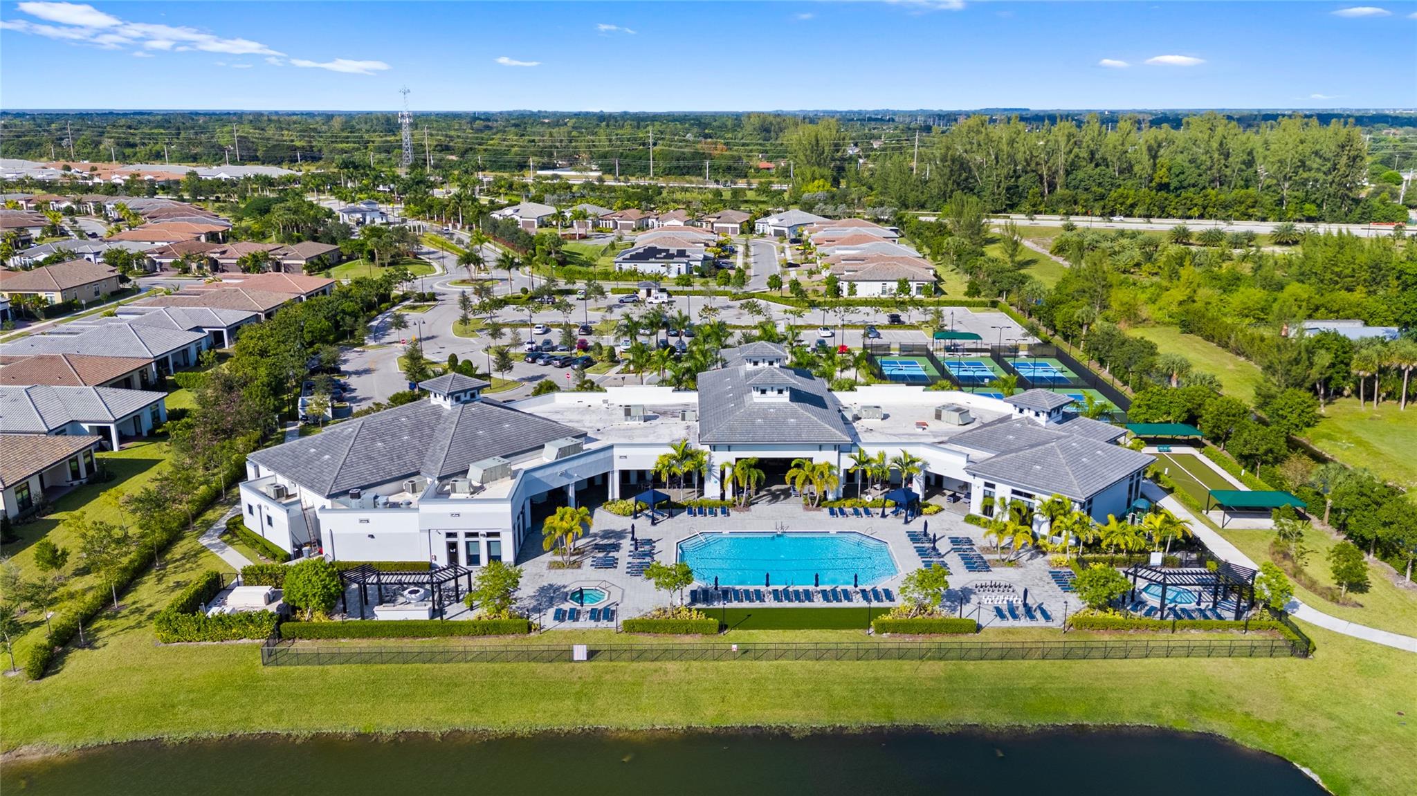 THE FALLS AT PARKLAND - Residential