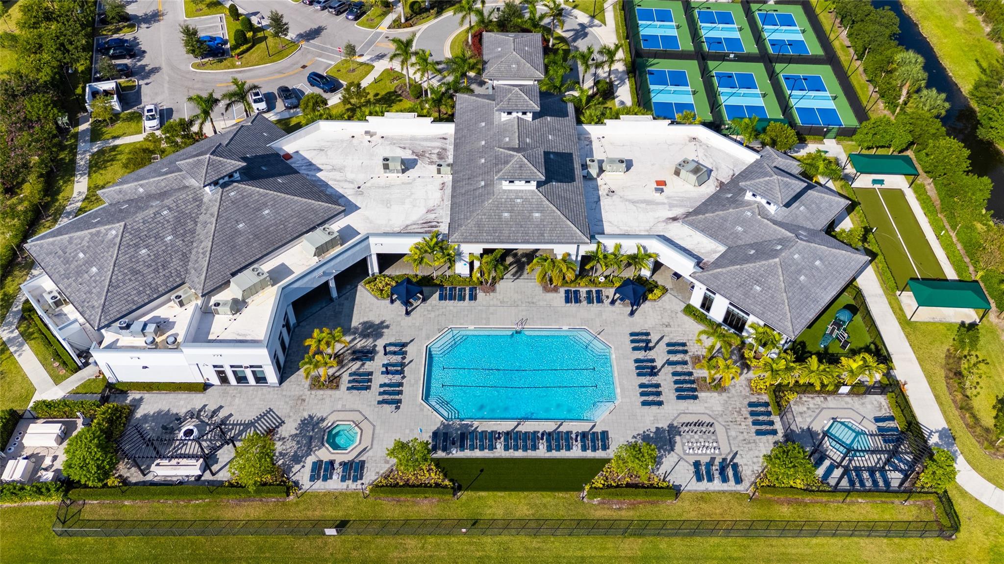 THE FALLS AT PARKLAND - Residential