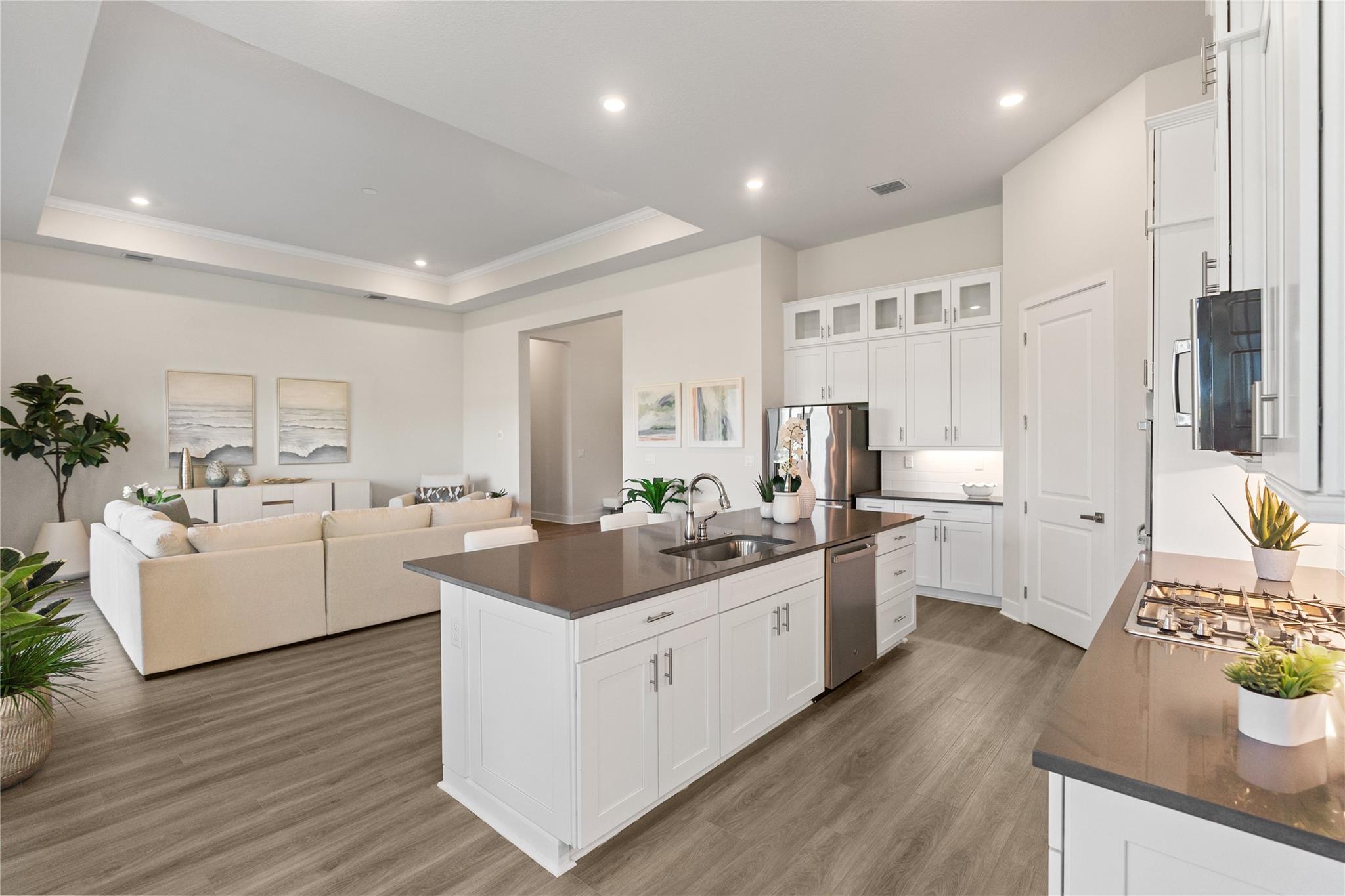 THE FALLS AT PARKLAND - Residential