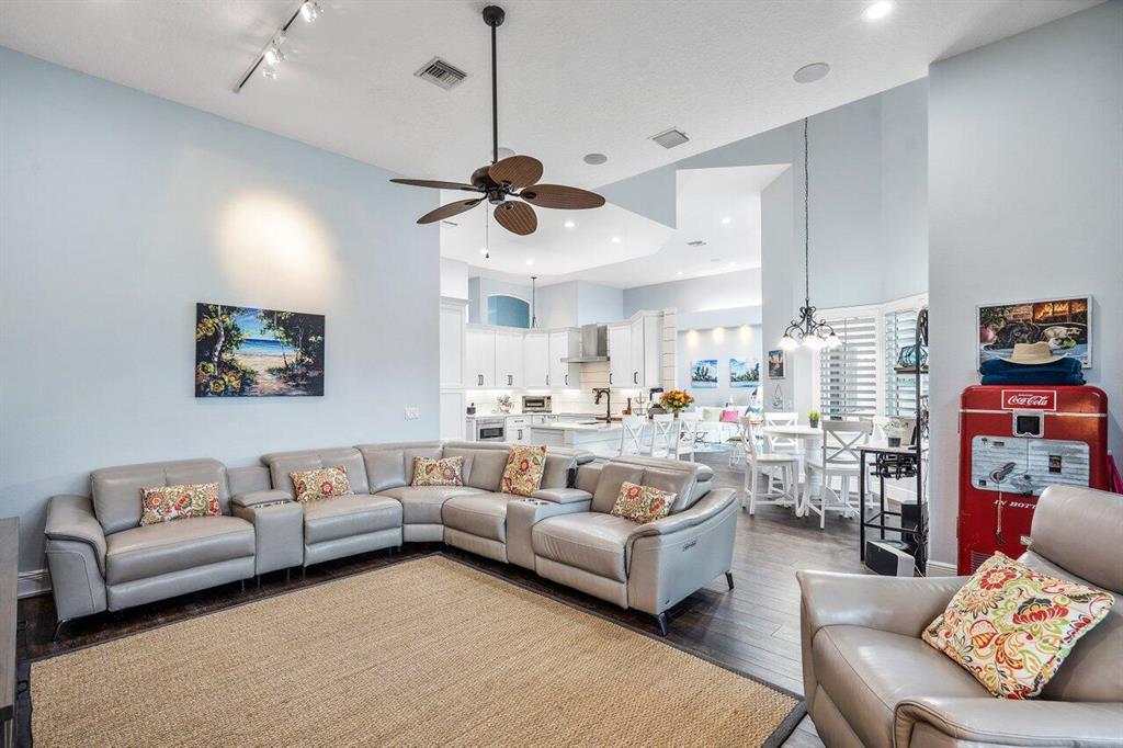 NORTH PASSAGE - Residential