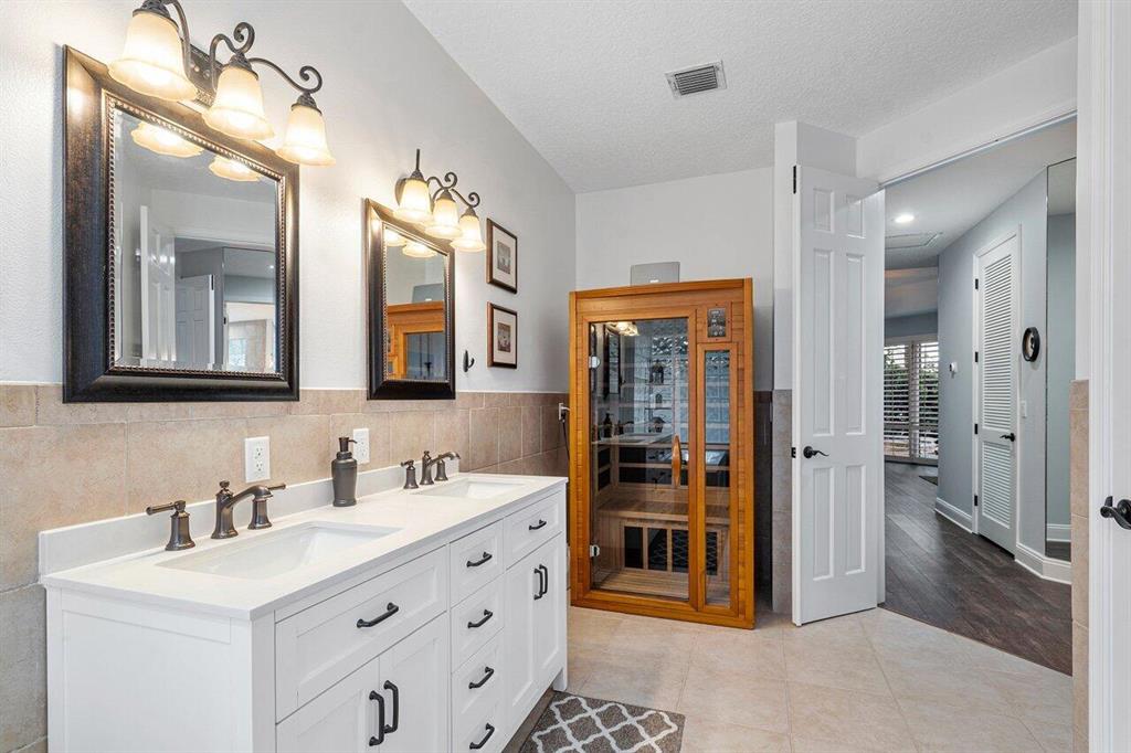 NORTH PASSAGE - Residential